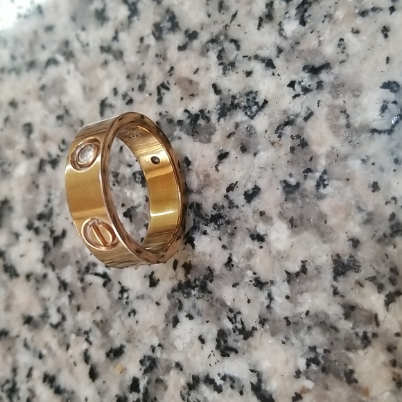 "Love" ring! Sz 8 - Picture 4 of 5